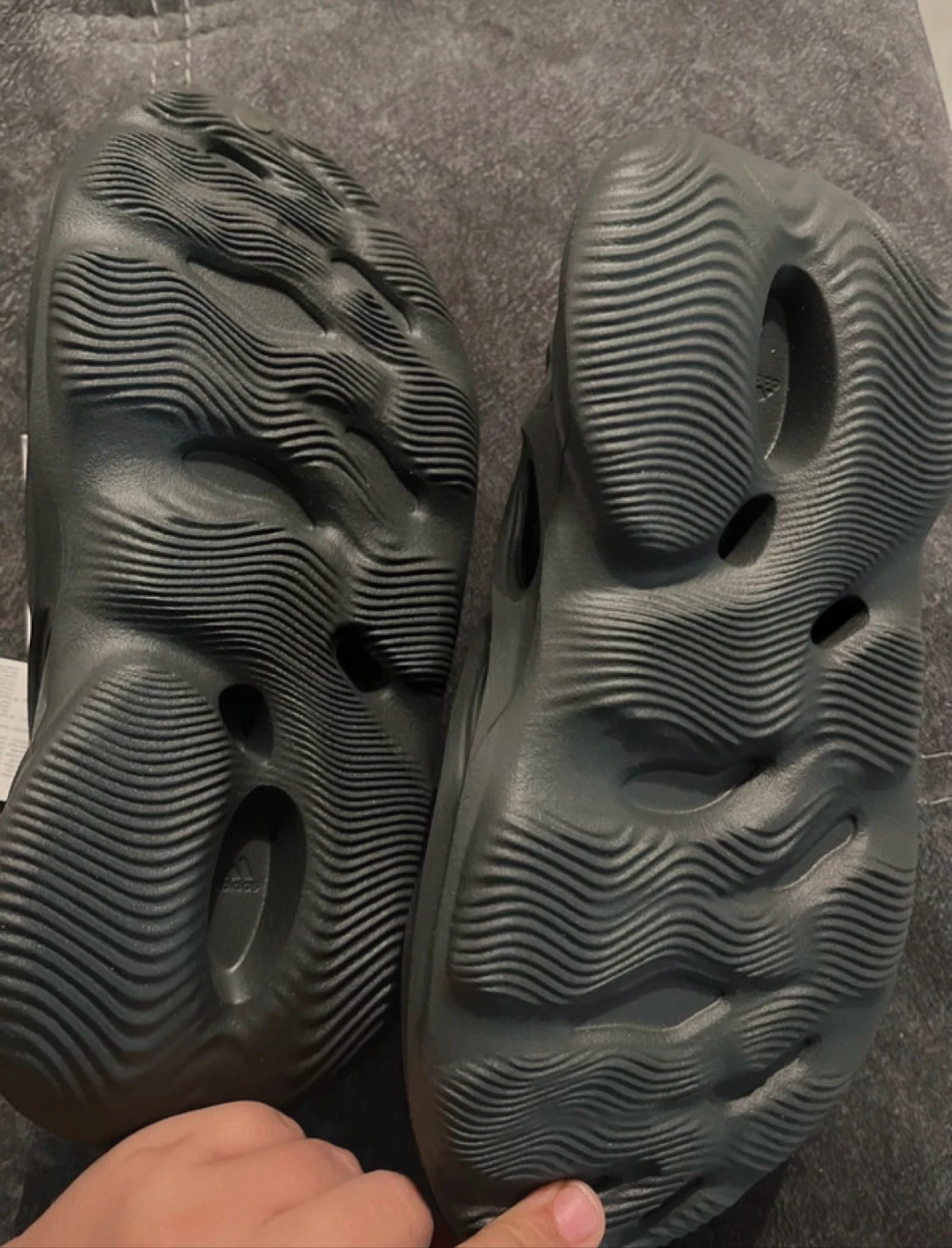 Yeezy schuim zwart – photo 4